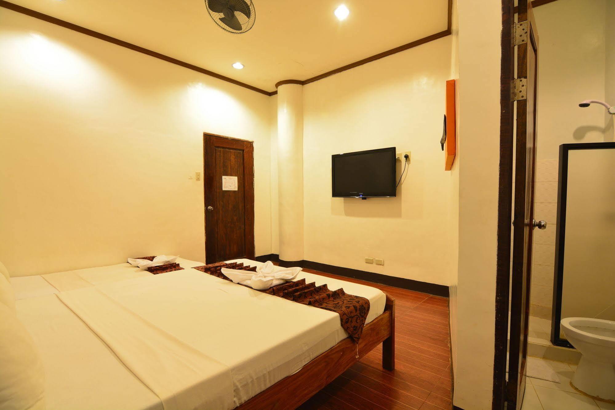 Kawayanan Heights Inn Coron Buitenkant foto