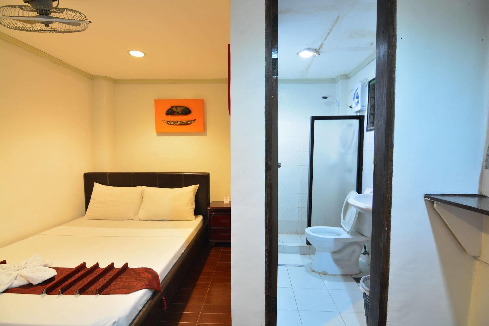 Kawayanan Heights Inn Coron Buitenkant foto